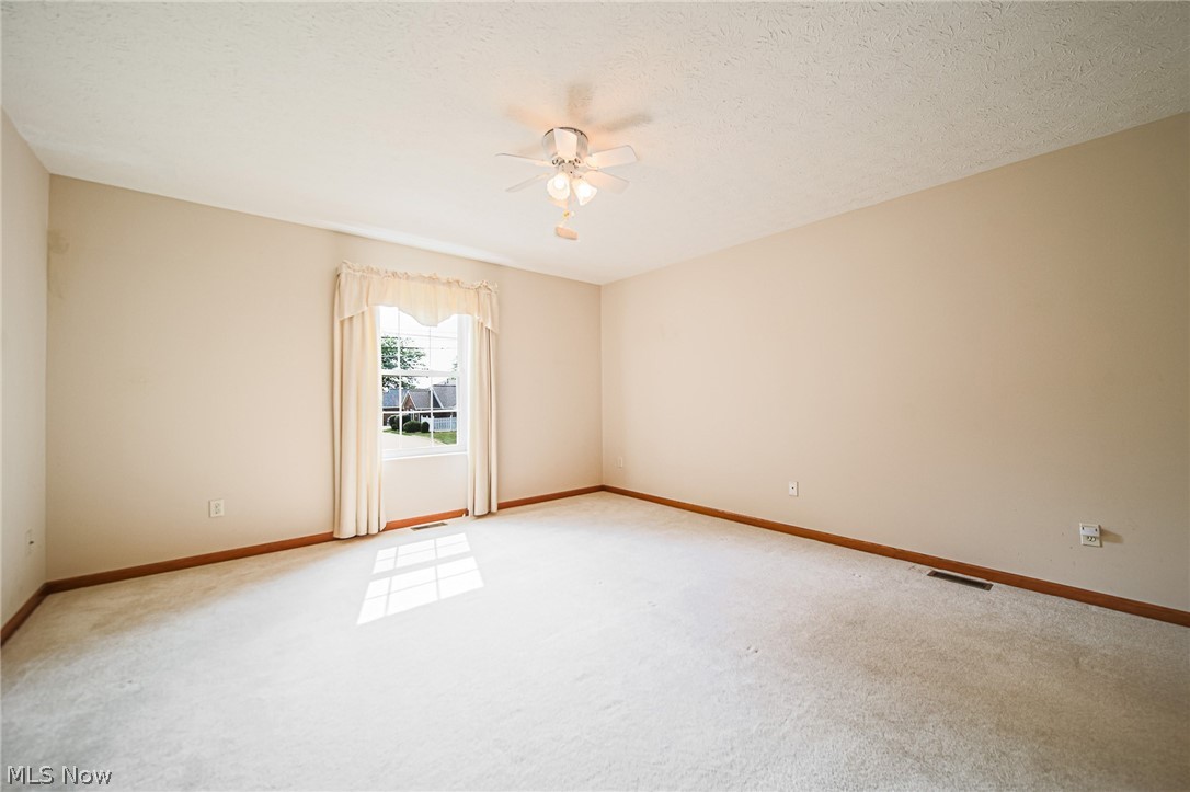 205 Greenbriar Lane Property Photo 15