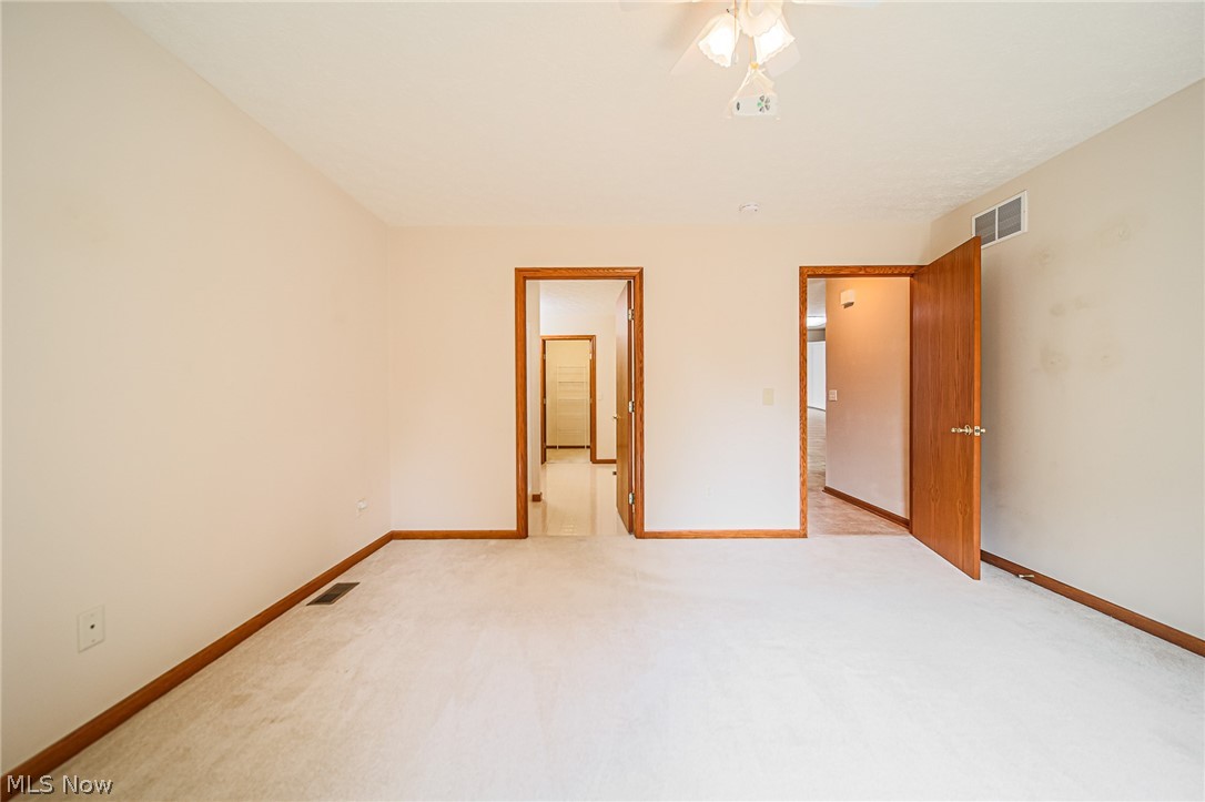 205 Greenbriar Lane Property Photo 16
