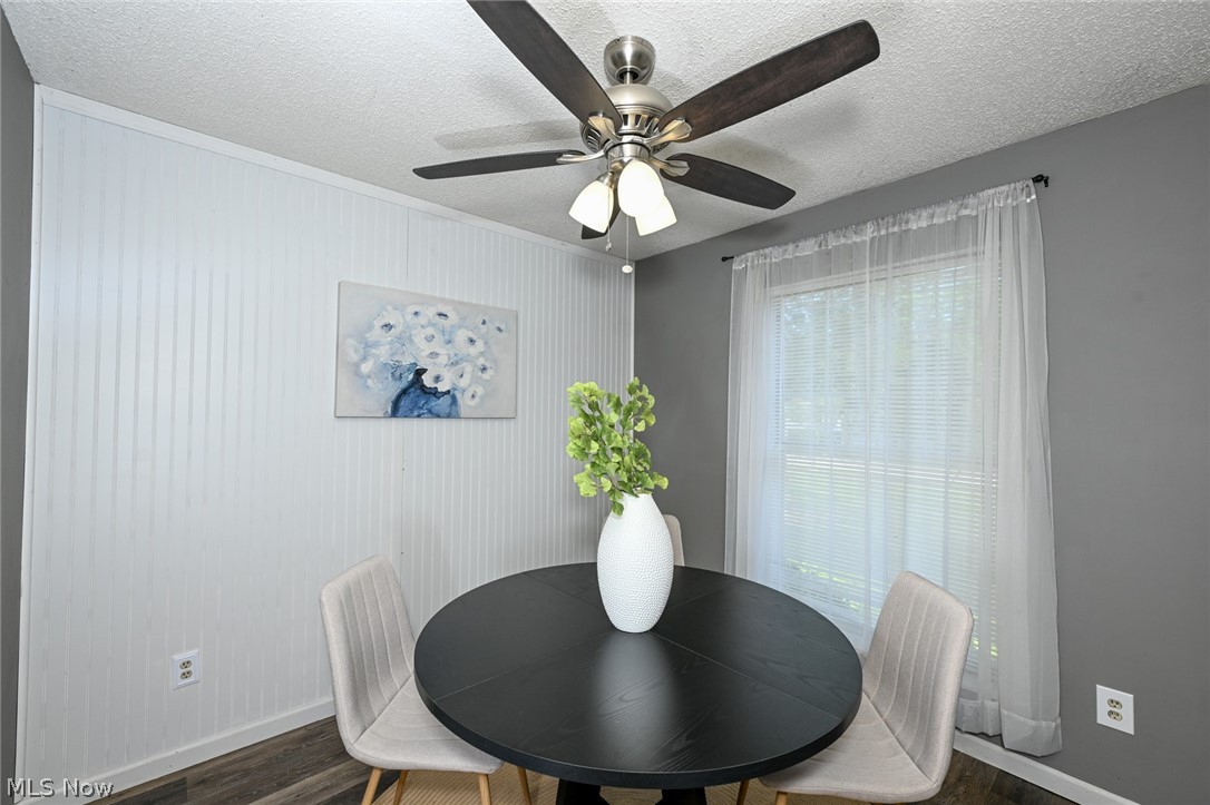 2796 Mull Avenue B Property Photo 6