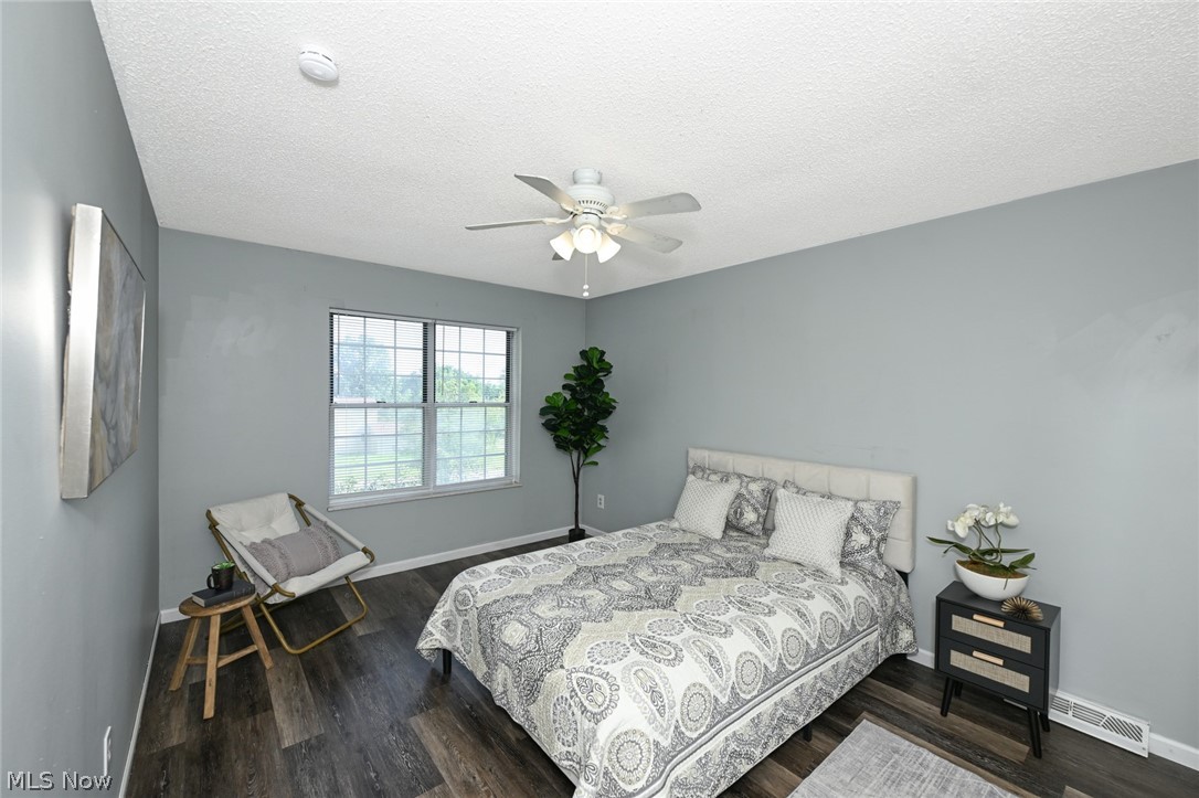 2796 Mull Avenue B Property Photo 13