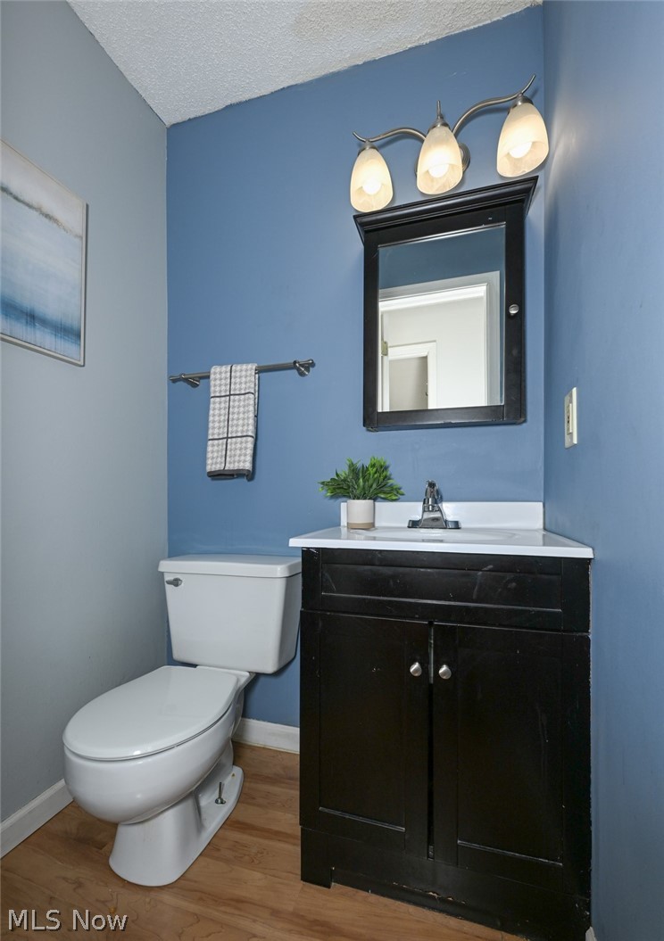2796 Mull Avenue B Property Photo 18