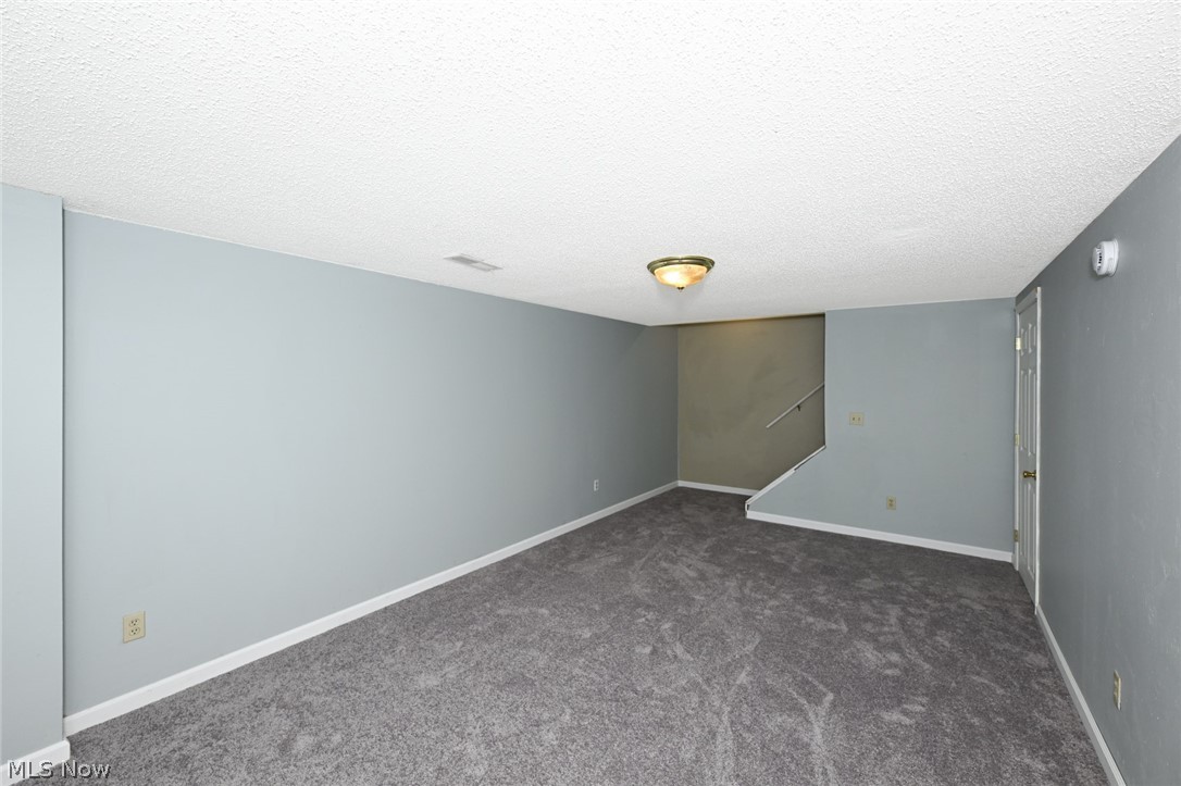 2796 Mull Avenue B Property Photo 20