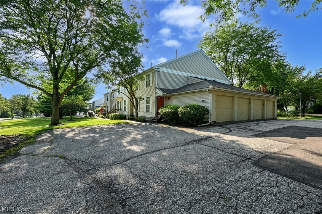 2796 Mull Avenue B Property Photo 24