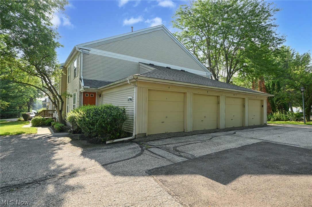 2796 Mull Avenue B Property Photo 25