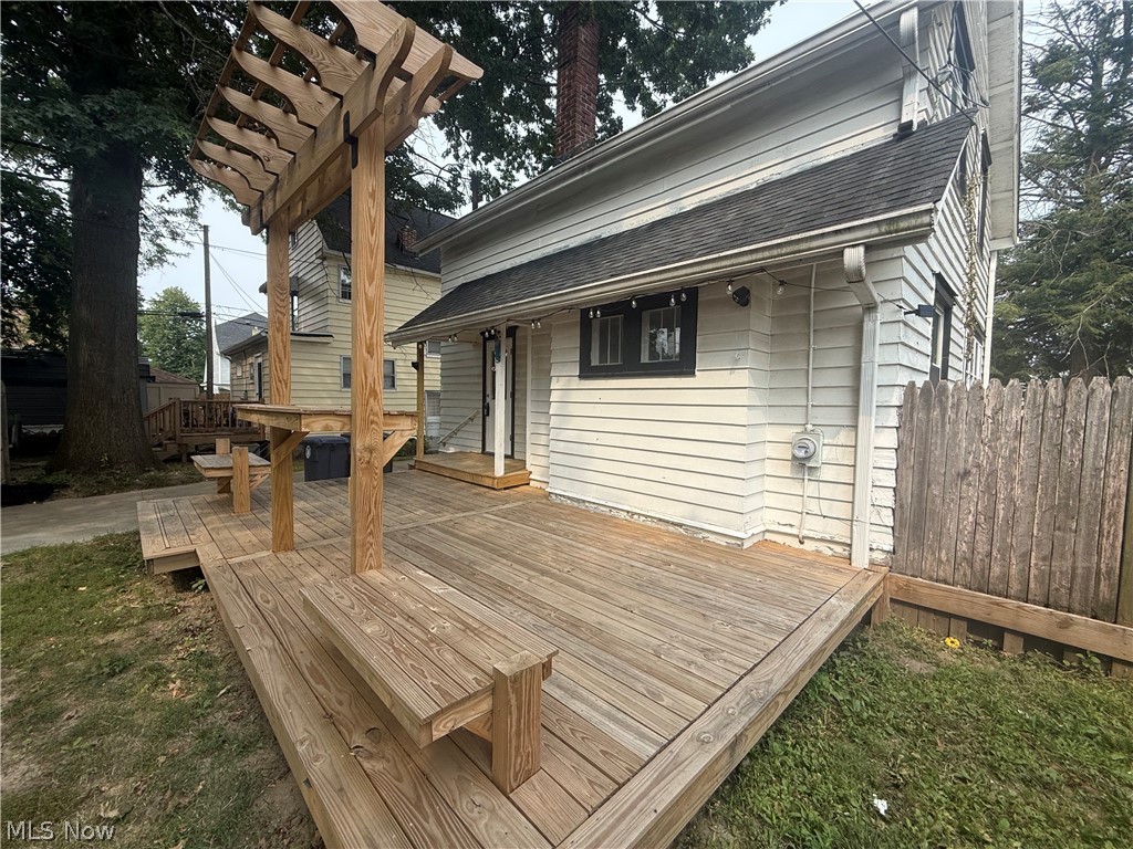 1422 Elder Avenue Property Photo 5