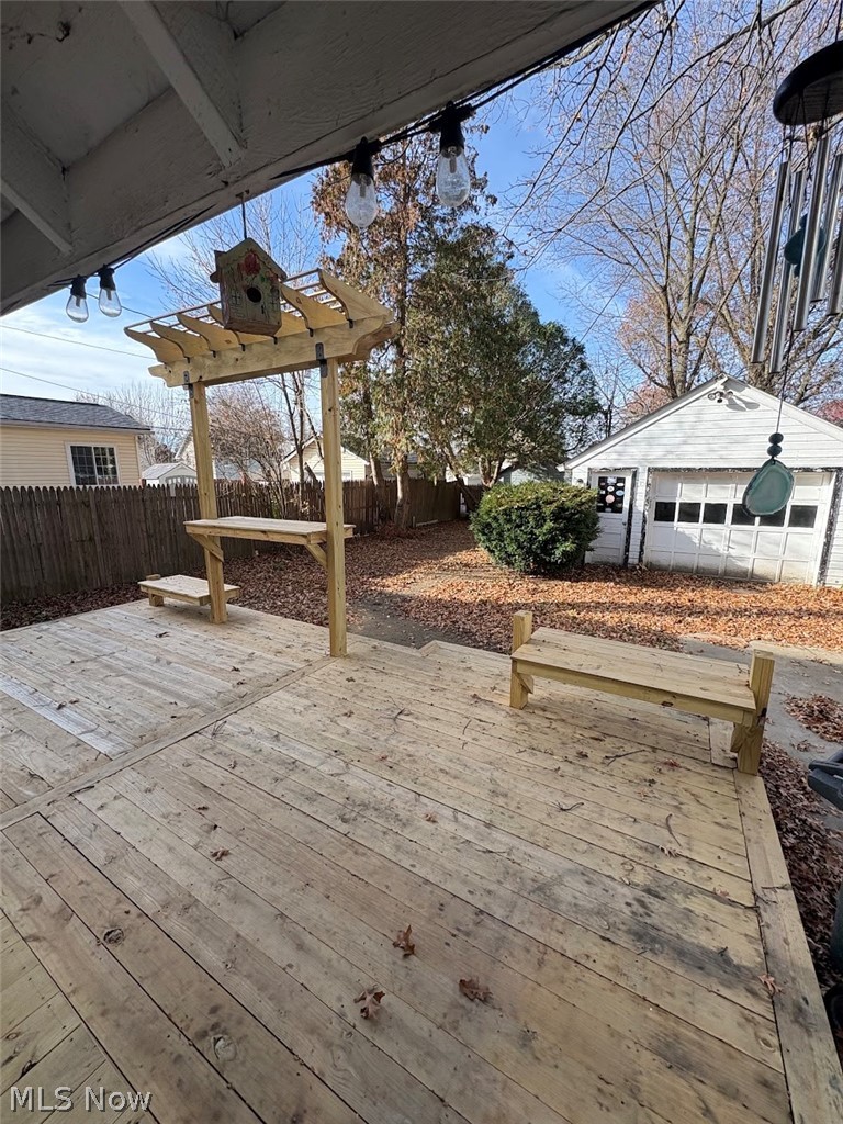 1422 Elder Avenue Property Photo 7