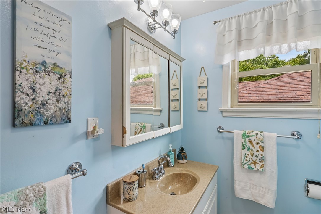 394 E Park Avenue Property Photo 16