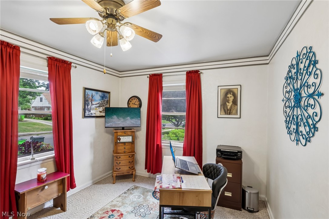 394 E Park Avenue Property Photo 17
