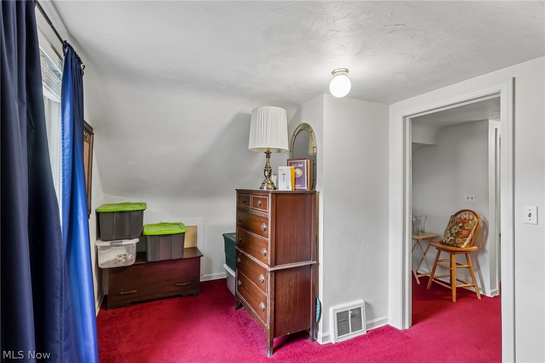 394 E Park Avenue Property Photo 21