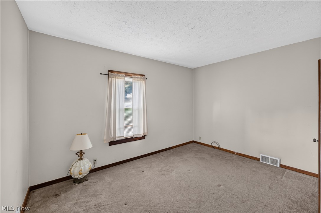 2984 Massillon Road Property Photo 7