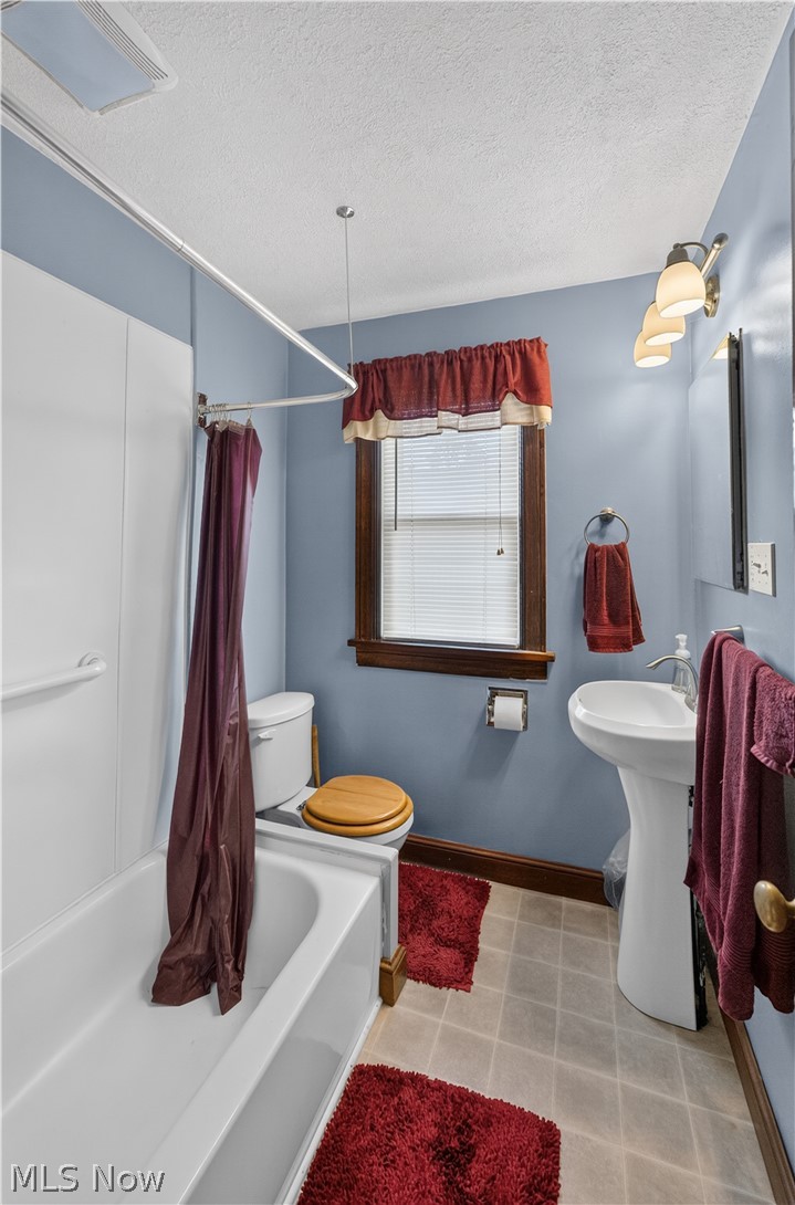 2984 Massillon Road Property Photo 10