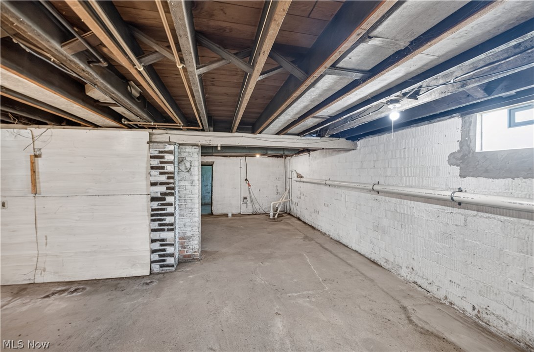 2984 Massillon Road Property Photo 23