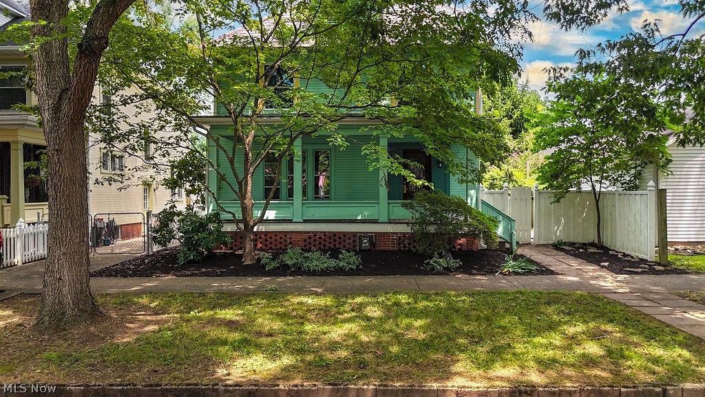426 6th Street Property Photo 1
