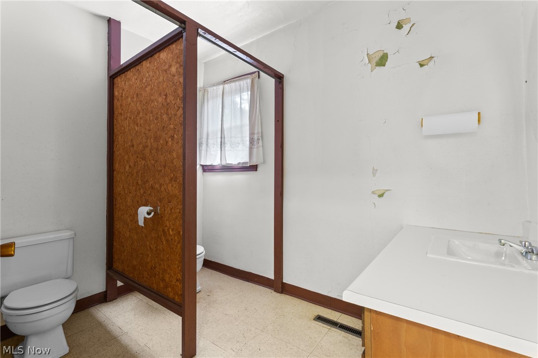 56680 Wegee Road Property Photo 9