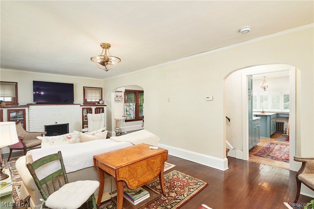 2045 Lorena Avenue Property Photo 4