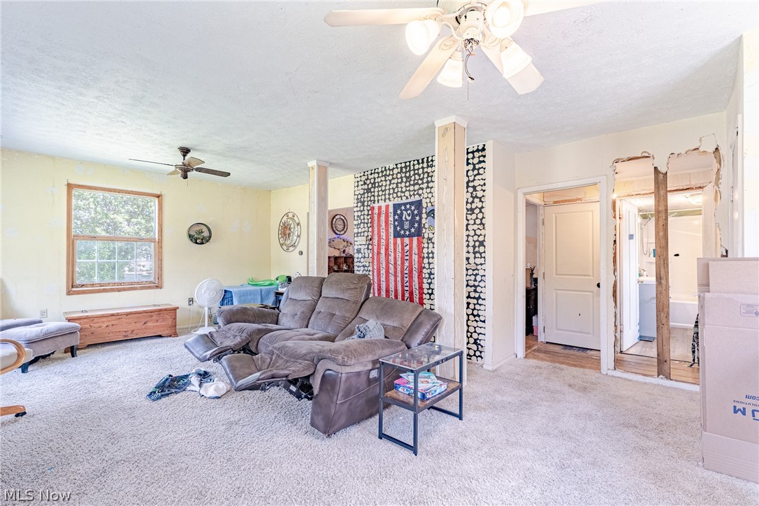3060 Boston Road Property Photo 12