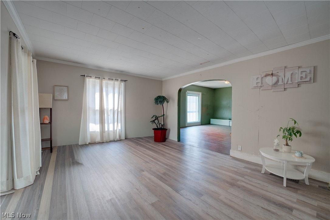 701 Tenney Avenue Property Photo 3