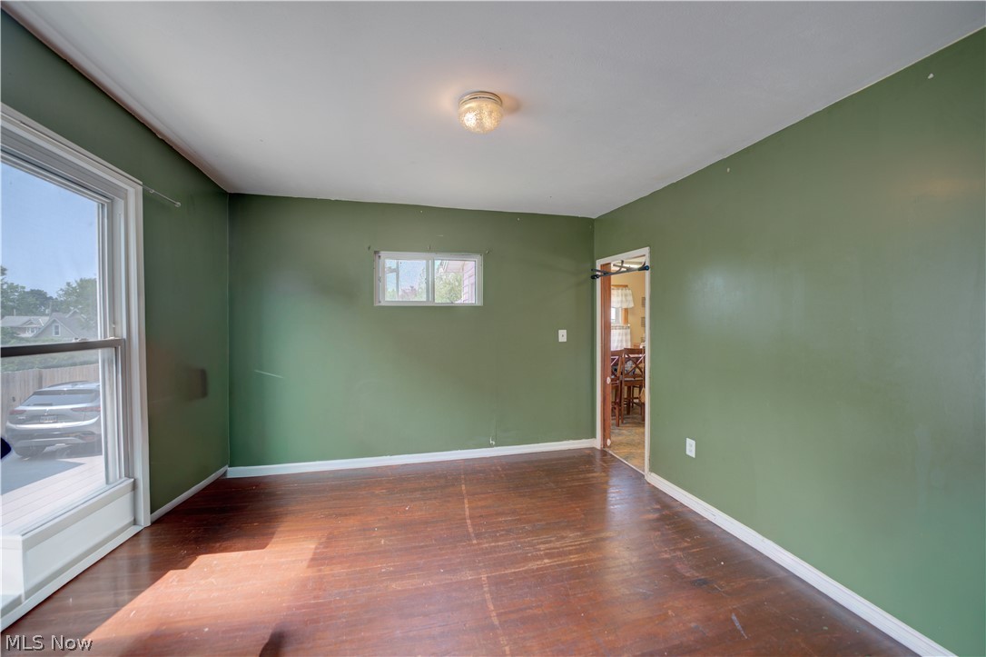 701 Tenney Avenue Property Photo 8