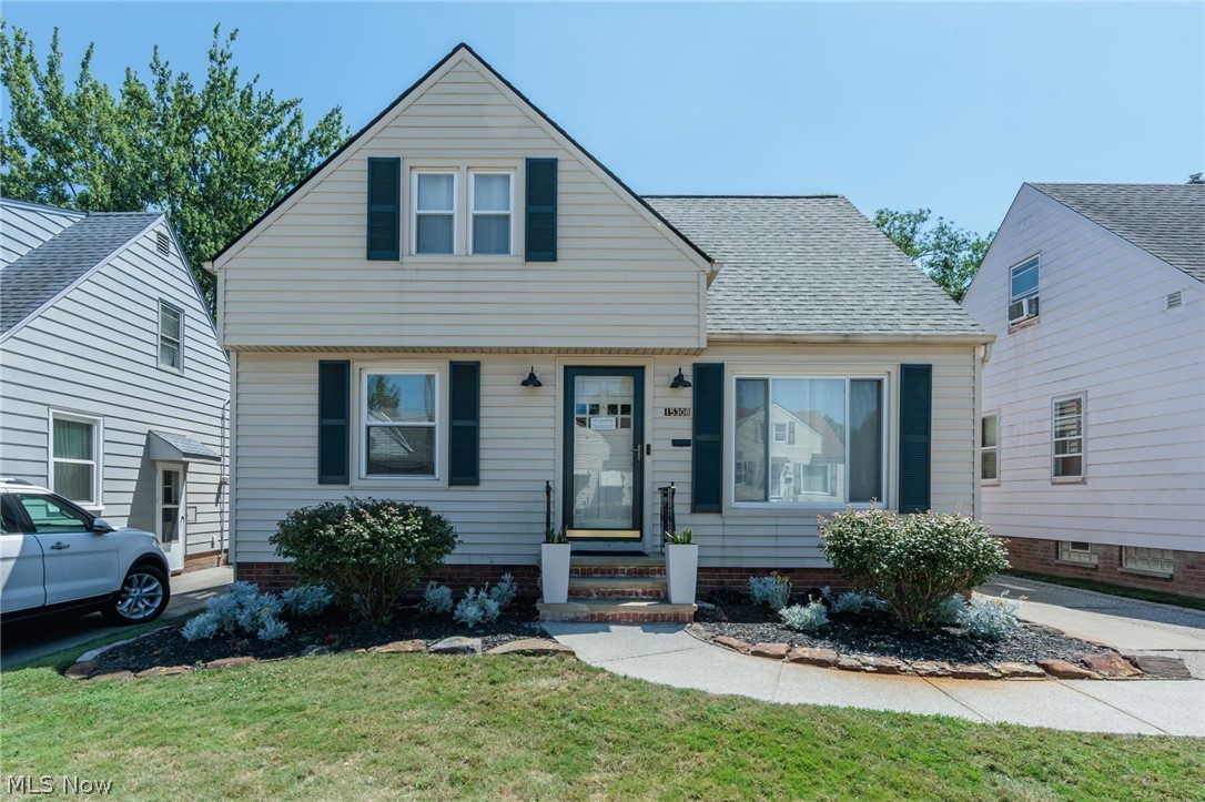 15308 Maplewood Avenue Property Photo 1