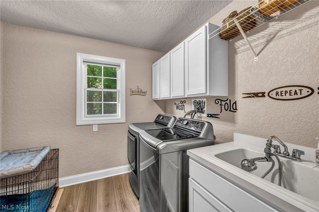 3998 Mary Way Property Photo 15