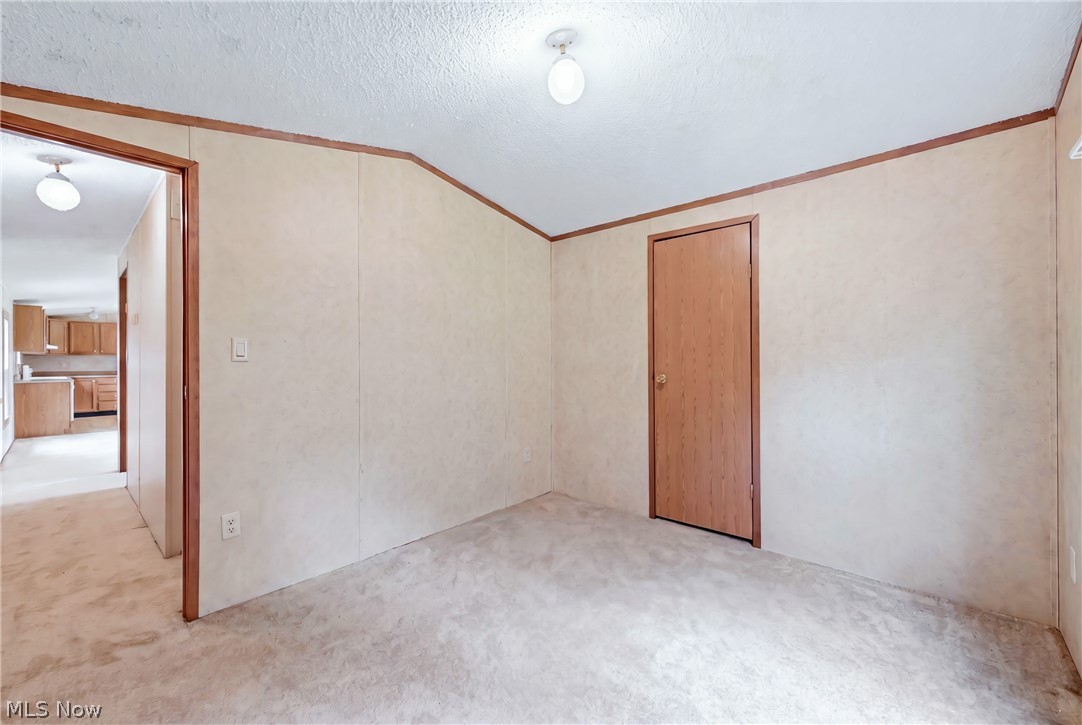 31991 Haessly Road Property Photo 8