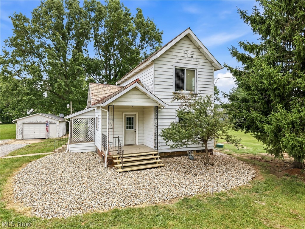 20954 Lake Park Boulevard Property Photo 1