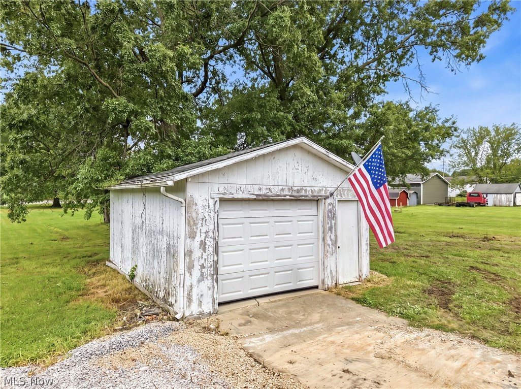 20954 Lake Park Boulevard Property Photo 20