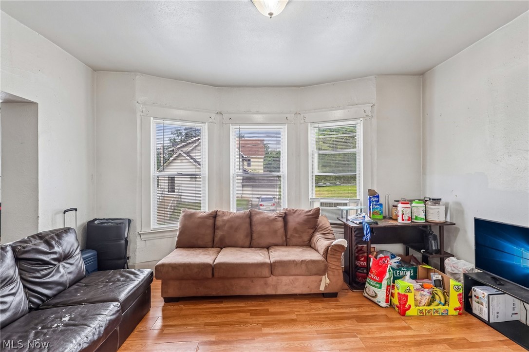 640 Broadway Avenue Property Photo 8