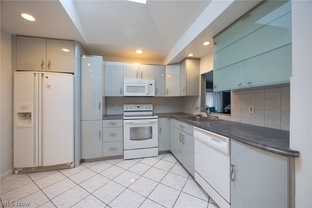 1668 Chelmsford Property Photo 16