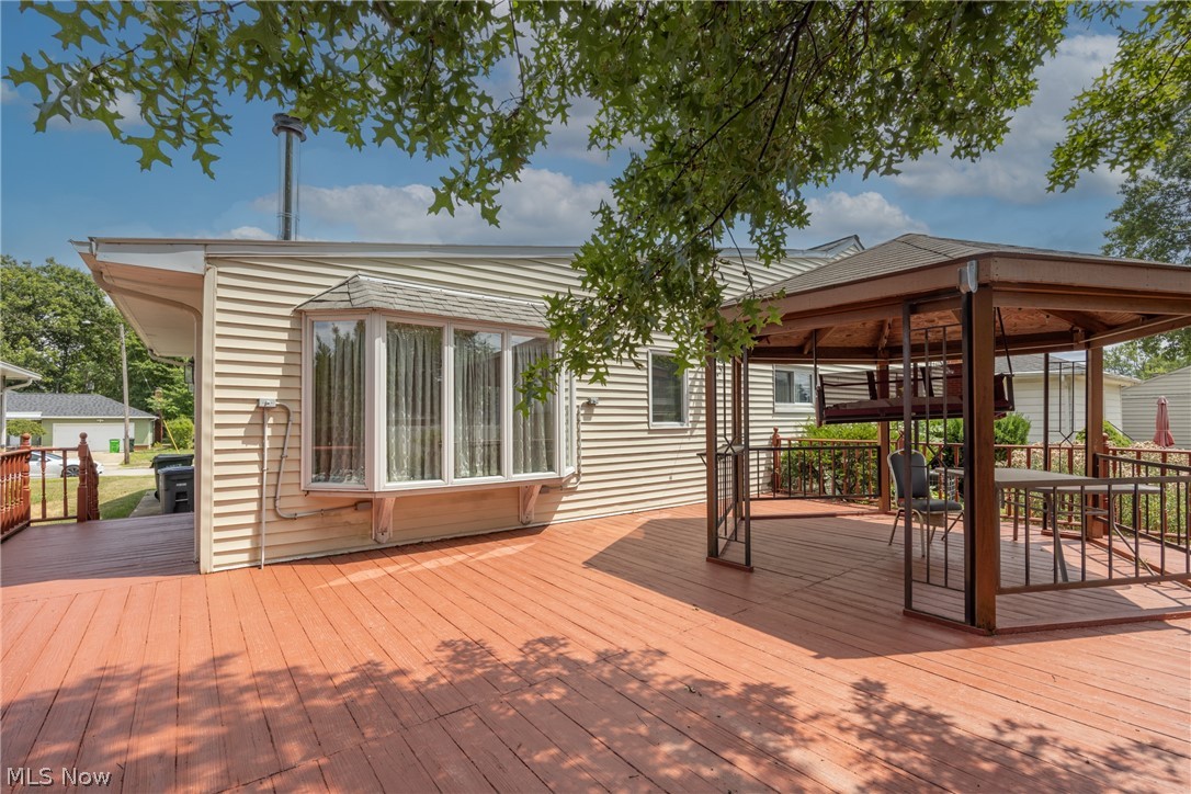 1668 Chelmsford Property Photo 28