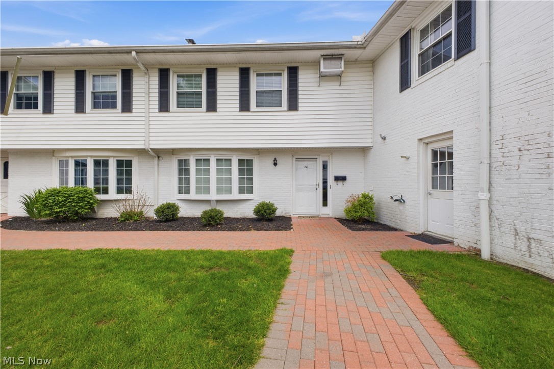 7 Meadowlawn Drive 20