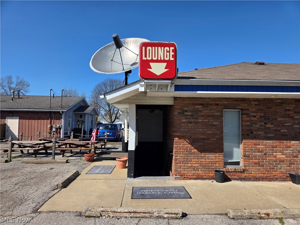 70 S Cleveland Avenue Property Photo 4