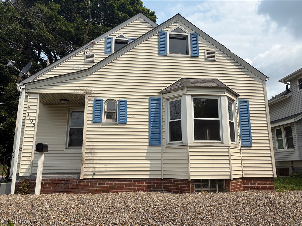 1195 Lindsay Avenue Property Photo 1