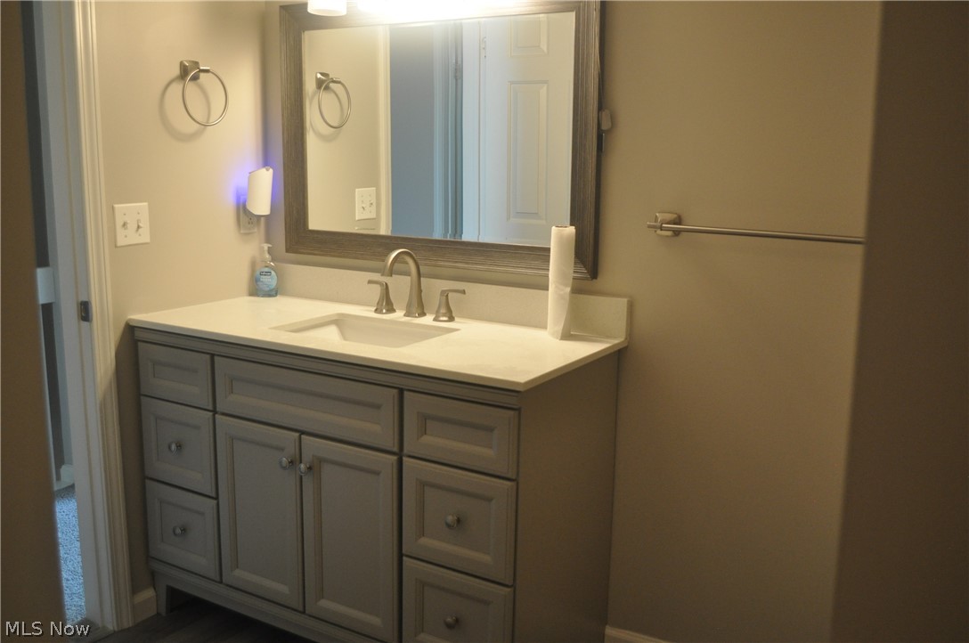 1193 Pinecrest Place E Property Photo 15