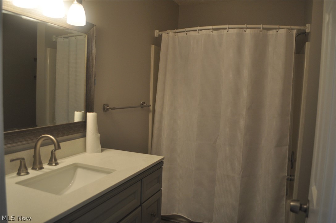 1193 Pinecrest Place E Property Photo 16