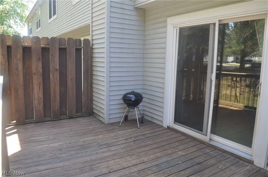 1193 Pinecrest Place E Property Photo 20