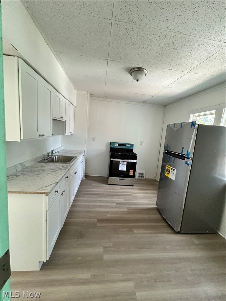2232 W 103rd Street 2 Property Photo 3