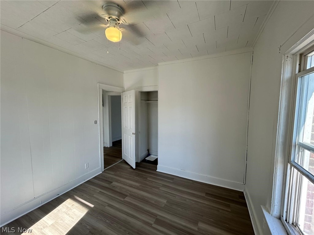 2232 W 103rd Street 2 Property Photo 10