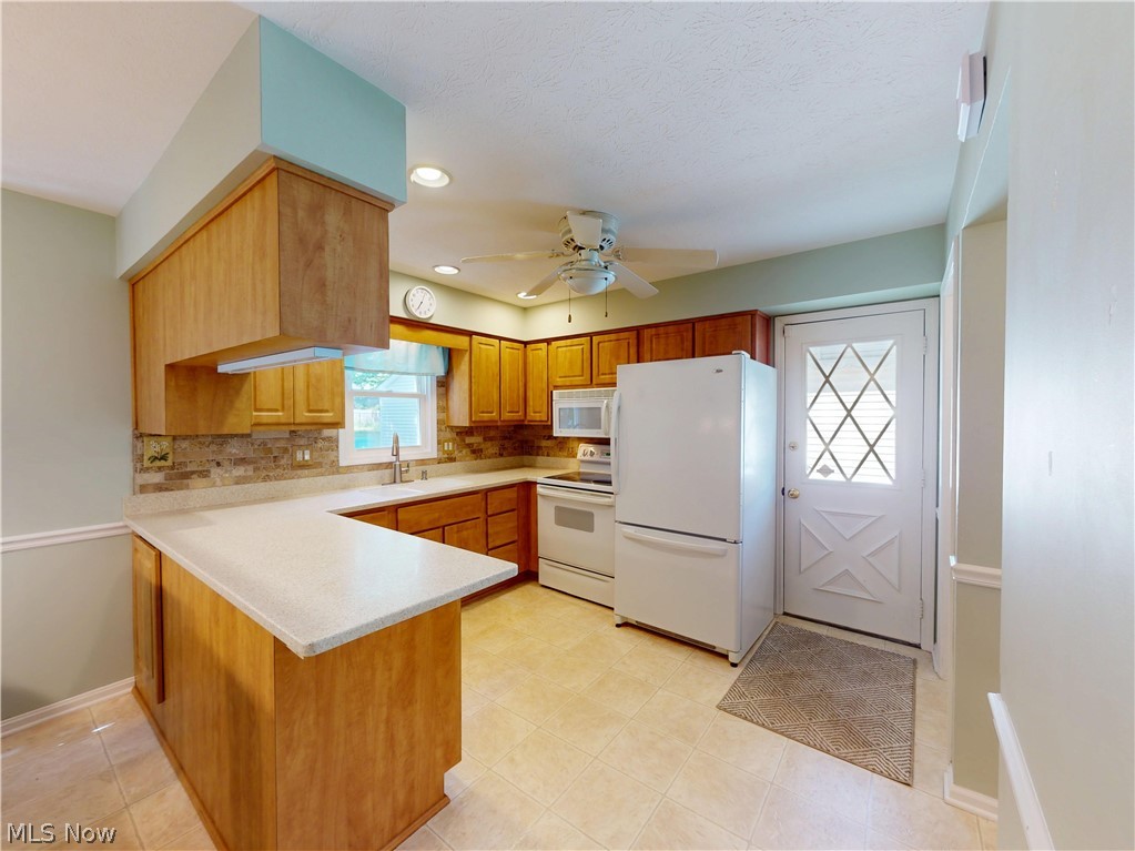 4792 Geraldine Road Property Photo 4