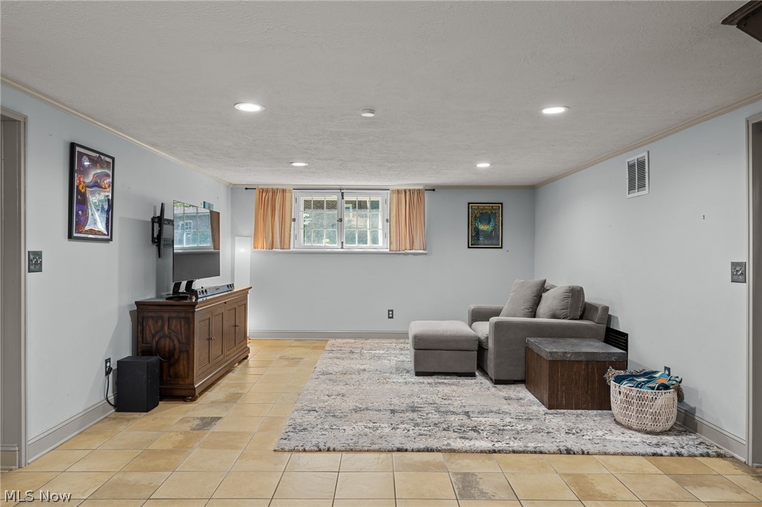 168 Castle Boulevard Property Photo 32