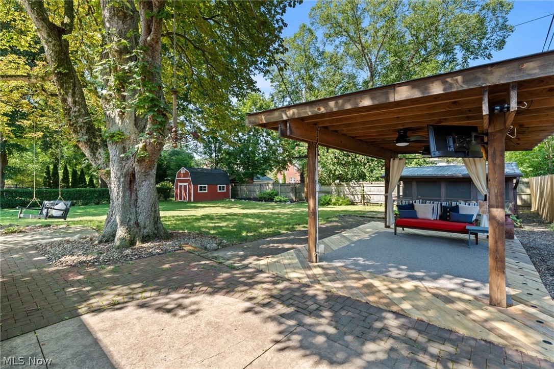 168 Castle Boulevard Property Photo 39