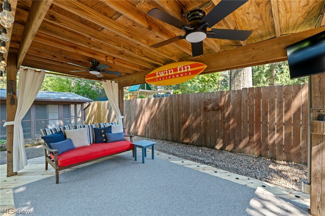 168 Castle Boulevard Property Photo 40