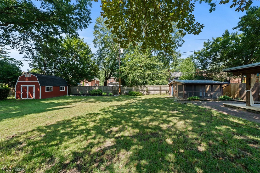 168 Castle Boulevard Property Photo 43