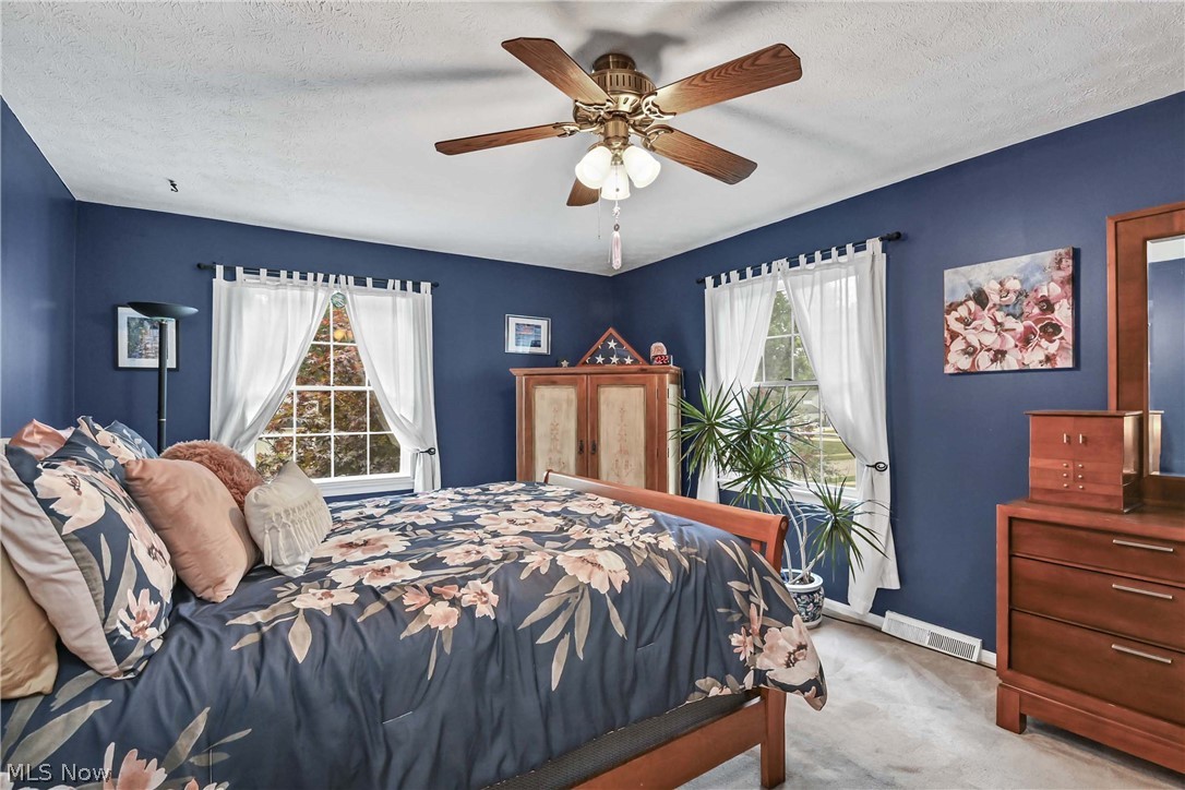 577 Debbington Drive Property Photo 4