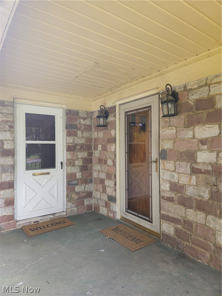 3251 Darrow Road Property Photo 2