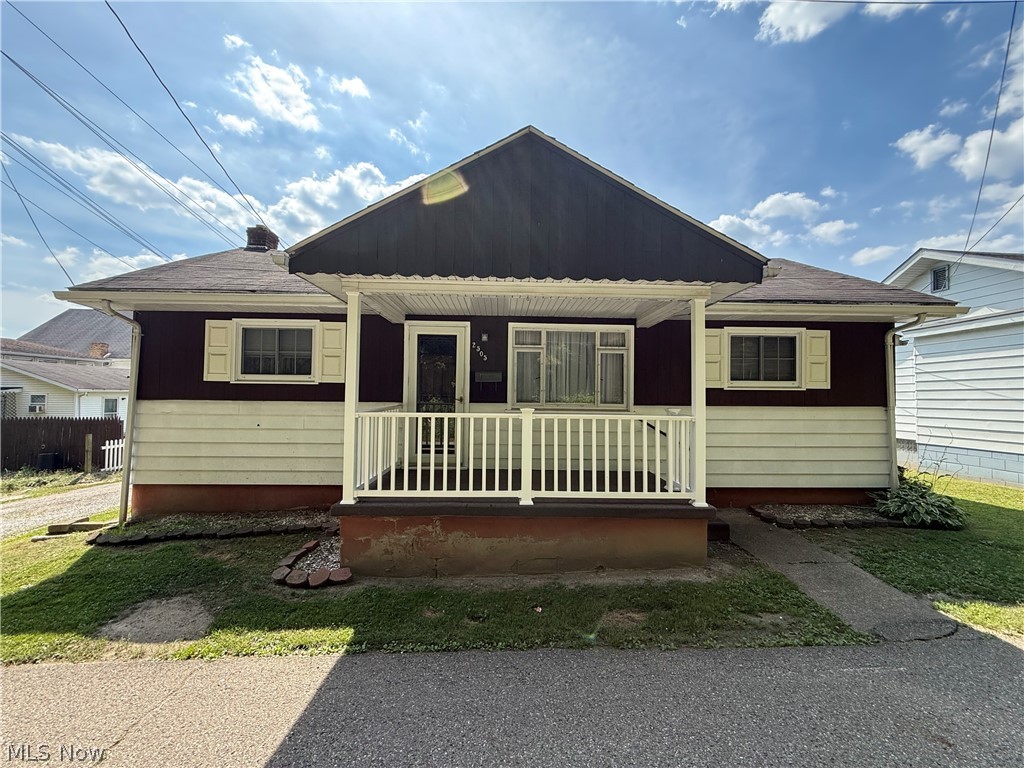 2505 Pleasant Avenue Property Photo 1