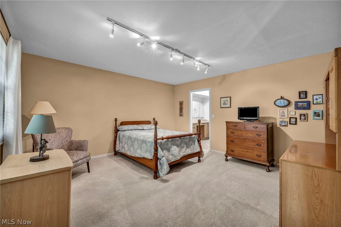 42 Pond Drive Property Photo 30