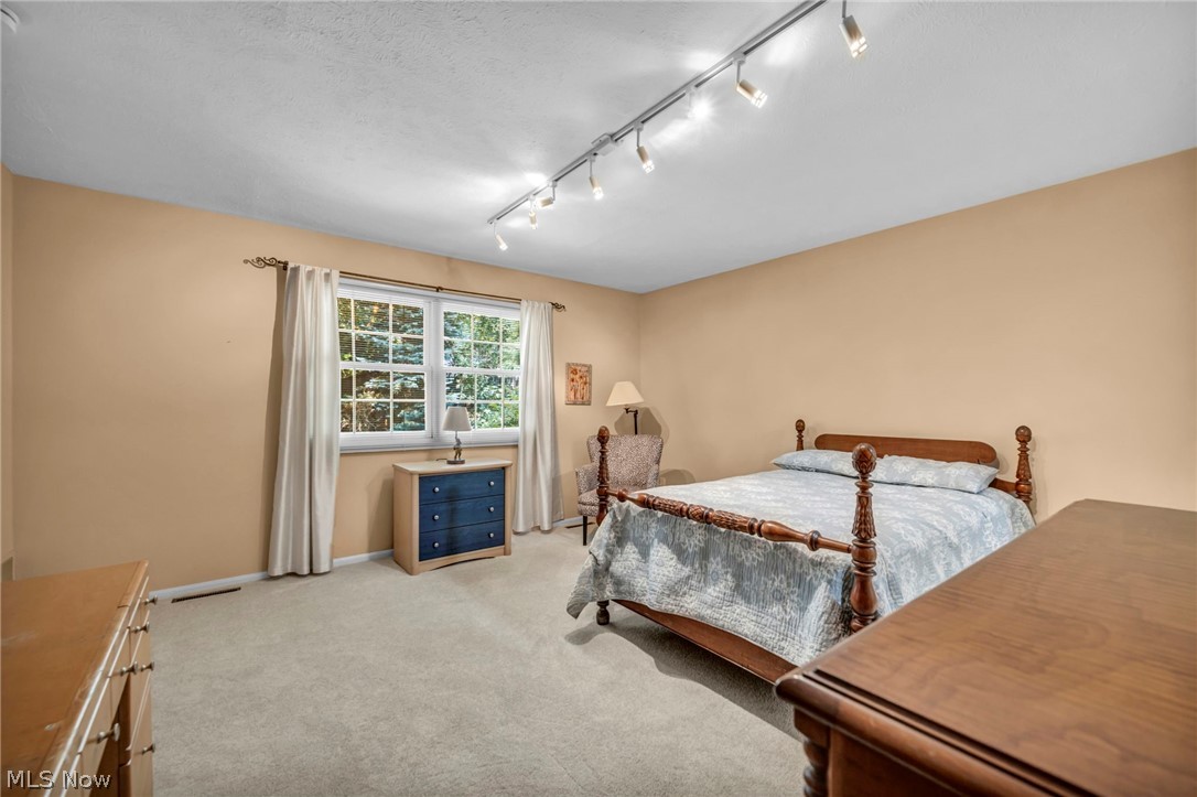 42 Pond Drive Property Photo 31