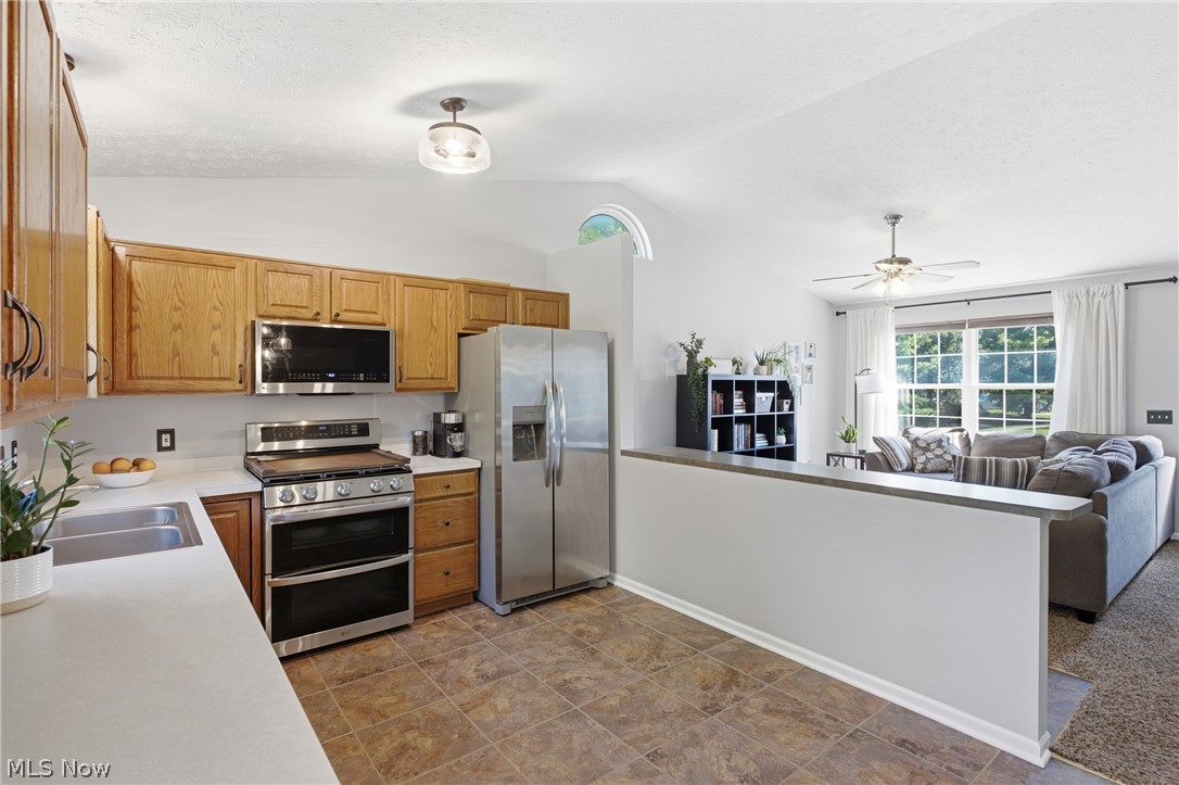 900 Mallet Hill Property Photo 12