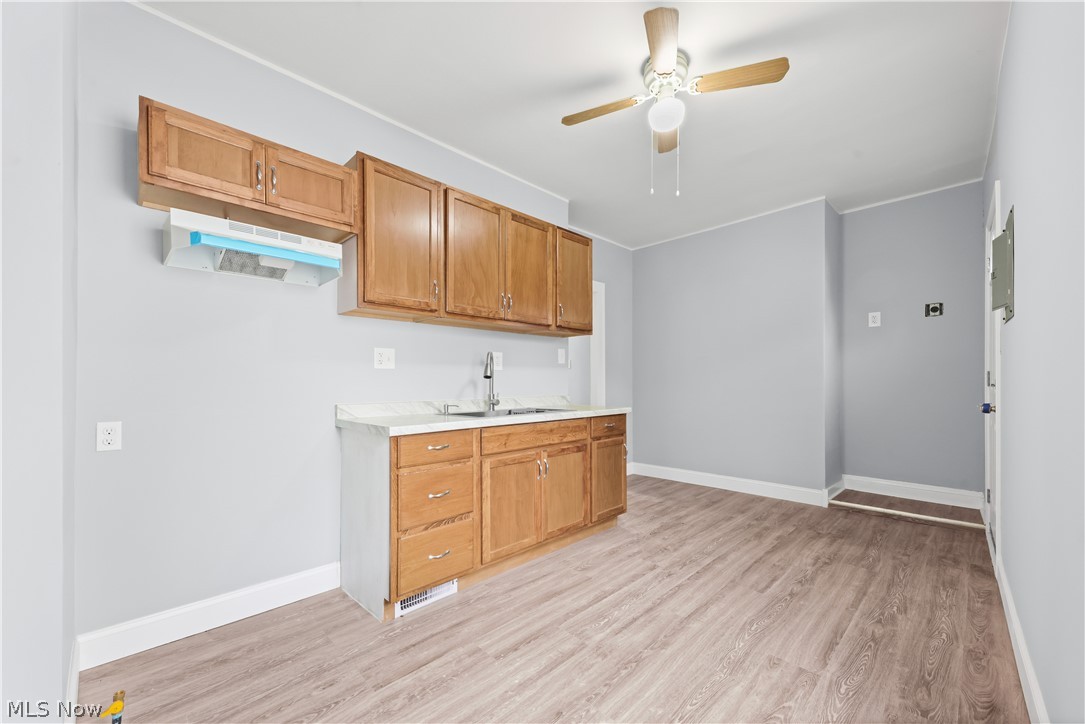 2101 Denison Avenue Property Photo 12